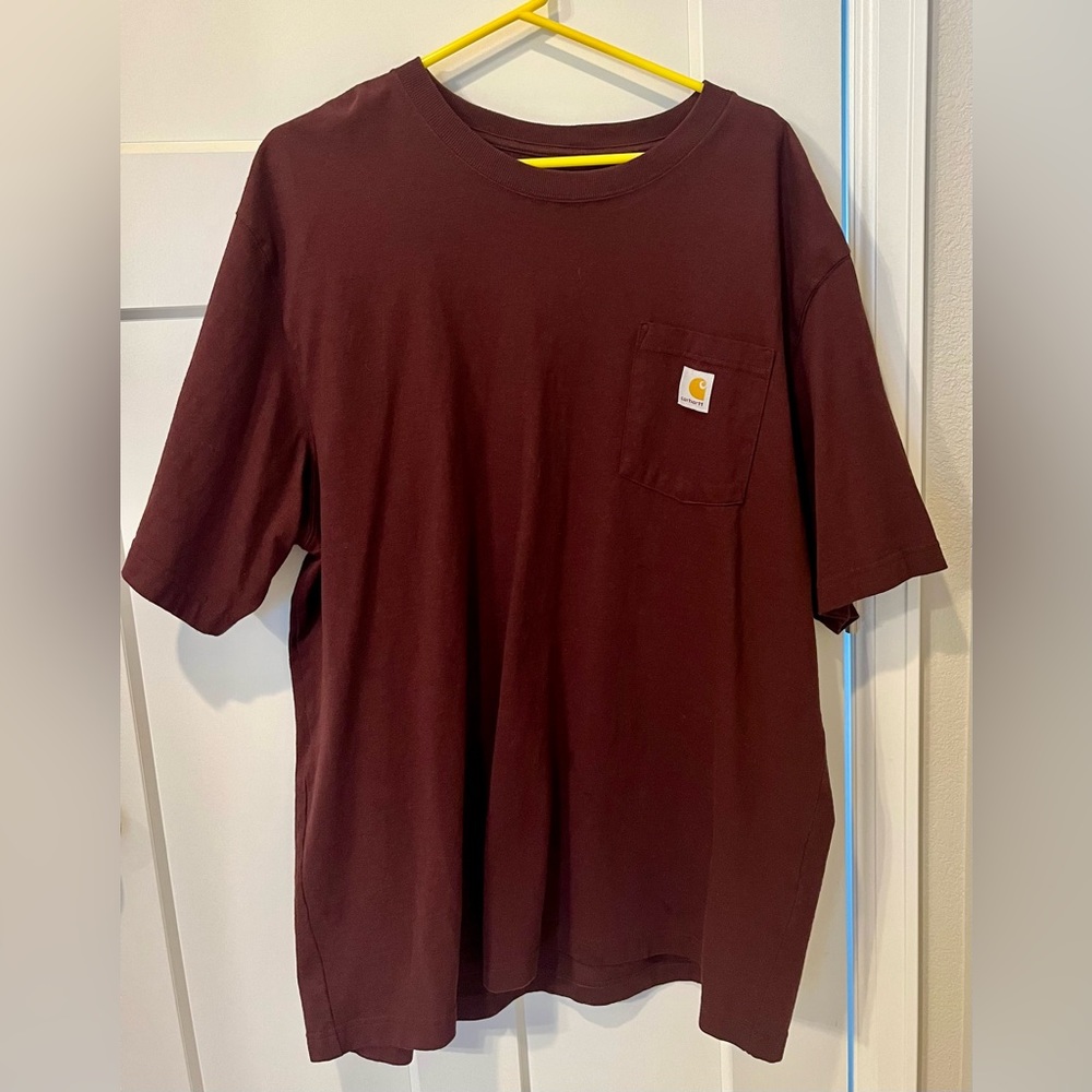 SOLD/Men’s Carhartt/Carhartt T-shirt/XL Carhartt Shirt/Maroon Carhartt